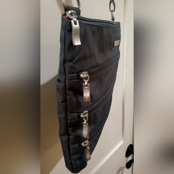 Baggallini Crossbody Big Zipper Bag Purse - Picture 7 of 15